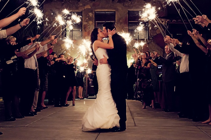 Фото бенгальские огни на свадьбе — Гурьевск Калининградская область | gurevskkaliningradskaya.salutsklad.ru